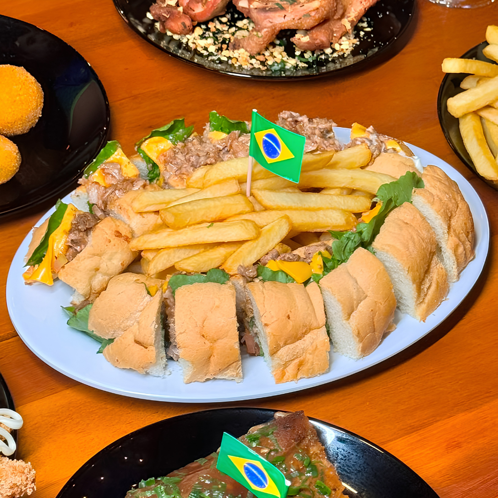 Lanche Boquinha de Anjo servido em pão tostado